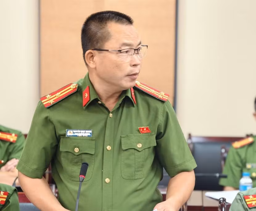 Thượng tá Nguyễn Ngọc Quang, Phó trưởng Phòng Cảnh sát Thi hành án hình sự và hỗ trợ tư pháp trình bày báo cáo