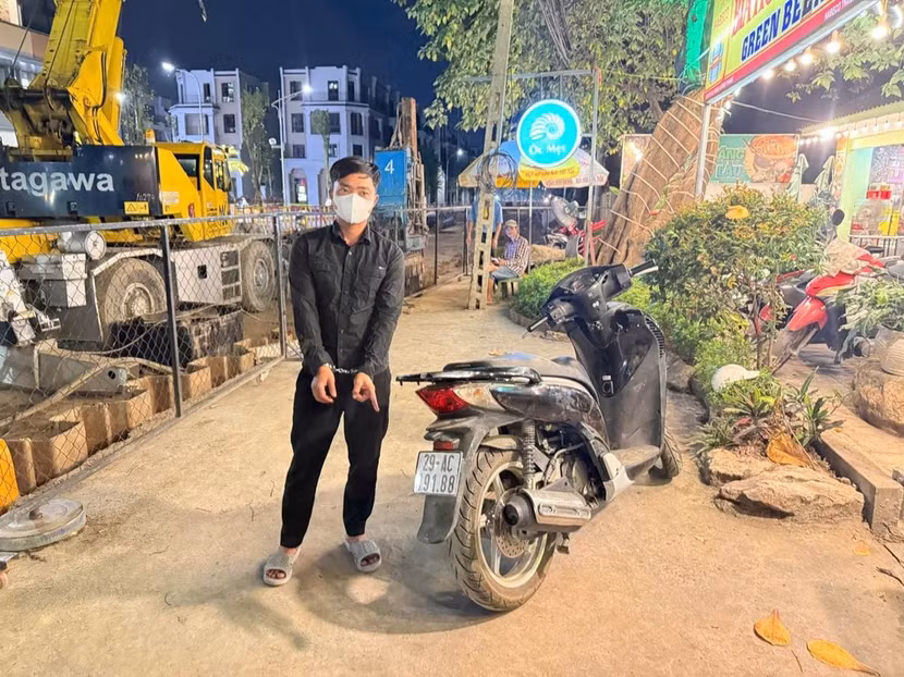 Đối tượng Lê Minh Luyến và tang vật vụ án