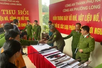 Phường Long Biên phát động cao điểm thu hồi vũ khí dịp Tết Bính Ngọ 2026