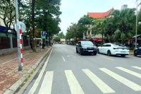 Đường phố gọn gàng, sẵn sàng cho ngày hội non sông trên địa bàn phường Bồ Đề