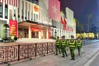 Công an phường Ba Đình "thức cho dân ngủ, gác cho dân vui xuân"