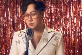 Ồn ào xung quanh việc ca sĩ Trung Quân Idol bị "tố" có hành vi thiếu chuẩn mực 