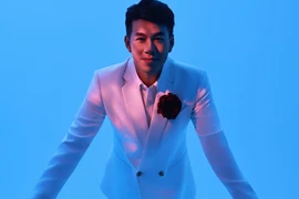 Hồ Trung Dũng giới thiệu album tự sáng tác “Alive”