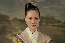 Đỗ Thị Hải Yến gây chú ý với tạo hình Hoàng hậu họ Dương trong "Hộ linh tráng sĩ"