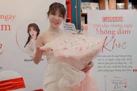 “Viết cho những ngày không dám khóc”: Câu chuyện về hành trình không bỏ cuộc