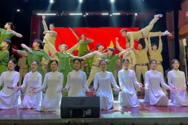 Live-concert “Hà Nội bình yên” và thông điệp từ một tên gọi