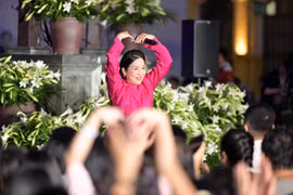 Live-concert "Hà Nội bình yên" thắp sáng không gian nghệ thuật, lan tỏa thông điệp hòa bình