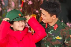 Hòa Minzy công khai bạn trai là quân nhân sau 4 năm hẹn hò kín tiếng