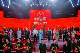 "Giai điệu tự hào tháng 5" thắp lên "Ngọn lửa trong tim"