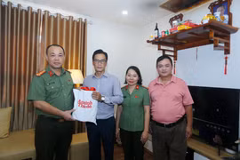 Người đặt viên gạch đầu tiên