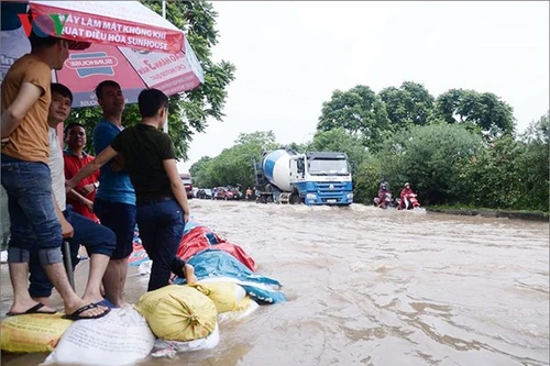 [ẢNH] Những trận lụt lịch sử biến Hà Nội thành "sông"