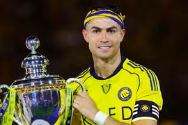 Ronaldo kiếm tiền gấp đôi Messi trong năm 2026