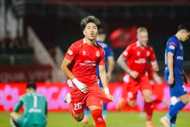 Cầu thủ 19 tuổi làm lu mờ cả Đình Bắc, Tiến Linh tại V-League