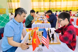 Kỳ thủ từ 8 quốc gia tranh tài tại Ninh Bình