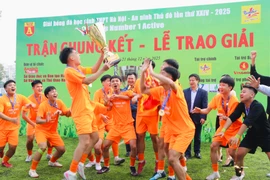 Màn đăng quang cảm xúc của THPT Xuân Mai