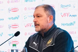 HLV tuyển Malaysia muốn thắng chủ nhà Việt Nam "vì danh dự"