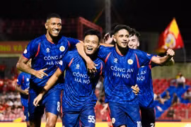 Công an Hà Nội FC có thể xô đổ loạt kỷ lục V-League