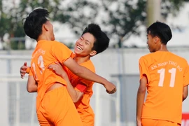 Thắng sít sao, THPT Tây Hồ lần đầu vào chung kết