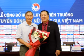 Tân HLV Hoàng Văn Phúc tiết lộ lối chơi và tham vọng cùng tuyển nữ Việt Nam