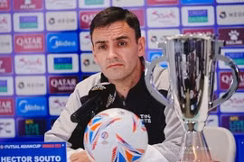 Tranh vé chung kết với Việt Nam, HLV Indonesia quan tâm công tác trọng tài