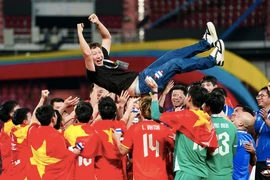 Thầy trò Kim Sang-sik thắng lớn ở giải thưởng danh giá