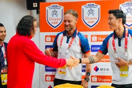 Đấu trí cựu HLV trưởng tuyển Malaysia, ông Polking nói gì?