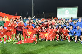 Chủ tịch AFC ngợi khen thầy trò HLV Kim Sang-sik