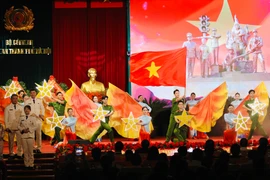 Toàn cảnh Lễ mừng công CATP Hà Nội nhận danh hiệu Anh hùng lực lượng vũ trang nhân dân lần thứ IV