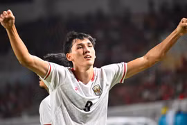 Tiền đạo 1m96 vừa đi vào lịch sử ASEAN Cup là ai?