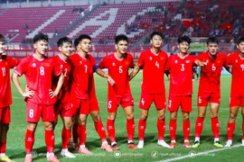 Tái đấu Trung Quốc, U23 Việt Nam gọi 30 cầu thủ, HLV Kim Sang-sik vắng mặt