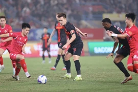 V-League chưa kịp 'nóng' đã lại 'đóng băng'