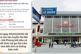 Hành khách nháo nhào chuyển ga khi tàu Hà Nội - Hải Phòng báo đổi lịch trình phút chót