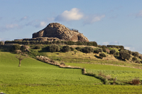 Bí ẩn về ngôi làng cổ kỳ dị 3.500 tuổi ở Italia