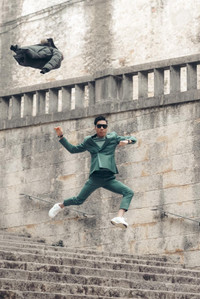 Hình ảnh hài hước của Quốc Cơ Quốc Nghiệp tại Tây Ban Nha