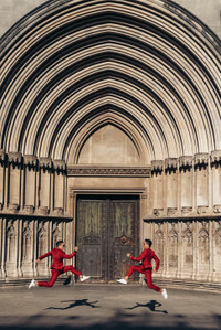 Hình ảnh hài hước của Quốc Cơ Quốc Nghiệp tại Tây Ban Nha