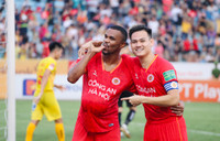 Khoảnh khắc đẹp ngày Công an Hà Nội đăng quang V-League