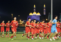 [ẢNH] Thầy Park đá bóng 