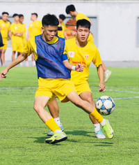 THPT Archimedes đi tiếp sau màn luân lưu kịch tính