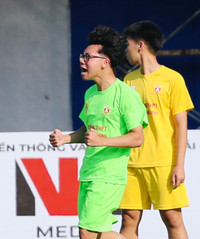 Hai bàn chóng vánh đưa THPT Phạm Văn Đồng vào vòng 32 đội