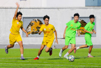 Hai bàn chóng vánh đưa THPT Phạm Văn Đồng vào vòng 32 đội