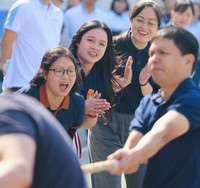 Ngày hội thể thao tràn ngập tiếng cười của những người làm báo Thủ đô