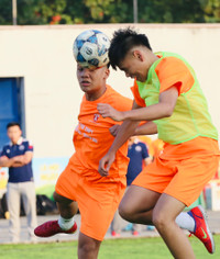 May mắn thuộc về THPT Lê Văn Thiêm ở màn luân lưu nghẹt thở