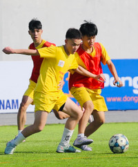 Bàn phản lưới sớm khiến THPT Yên Hòa dừng bươc