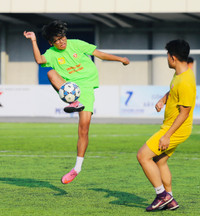 Hình ảnh loạt trận 15h30 ngày 16-11