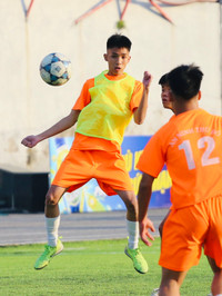 May mắn thuộc về THPT Lê Văn Thiêm ở màn luân lưu nghẹt thở