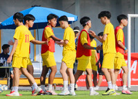 Bàn phản lưới sớm khiến THPT Yên Hòa dừng bươc