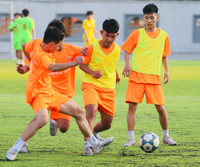 May mắn thuộc về THPT Lê Văn Thiêm ở màn luân lưu nghẹt thở