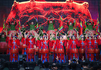 Nét duyên dáng và dịu dàng của nữ chiến sỹ Công an nhân dân trong tà áo dài truyền thống