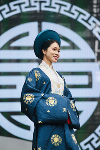 Nét duyên dáng và dịu dàng của nữ chiến sỹ Công an nhân dân trong tà áo dài truyền thống