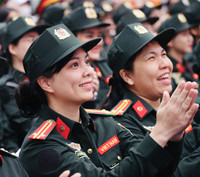 Nét duyên dáng và dịu dàng của nữ chiến sỹ Công an nhân dân trong tà áo dài truyền thống